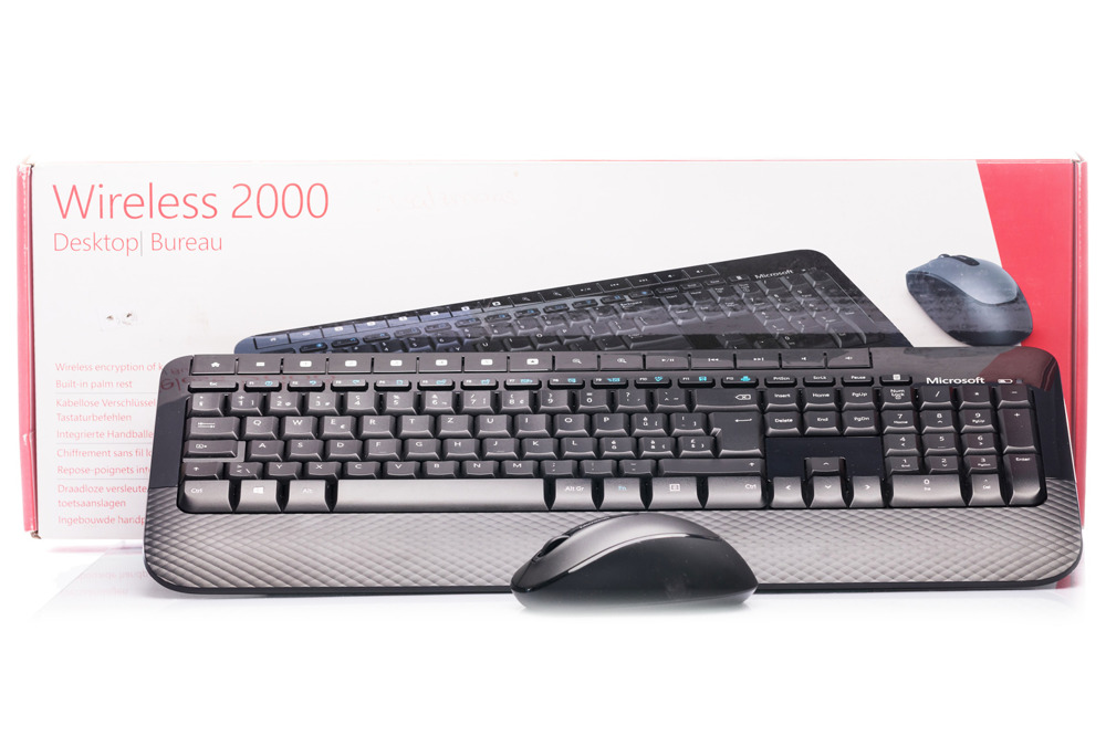 Zestaw Microsoft Wireless 2000 Desktop (Szwajcarski) M7J-00024